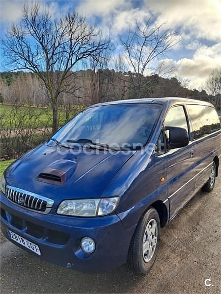Azul Usado 2003 Hyundai H-1 Monovolumen | 4300 € - Imagen 1/4