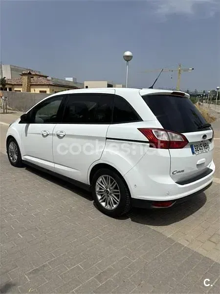 Usado Ford Grand C-Max Titanium 120 CV (88 kW) 2017 Blanco Monovolumen