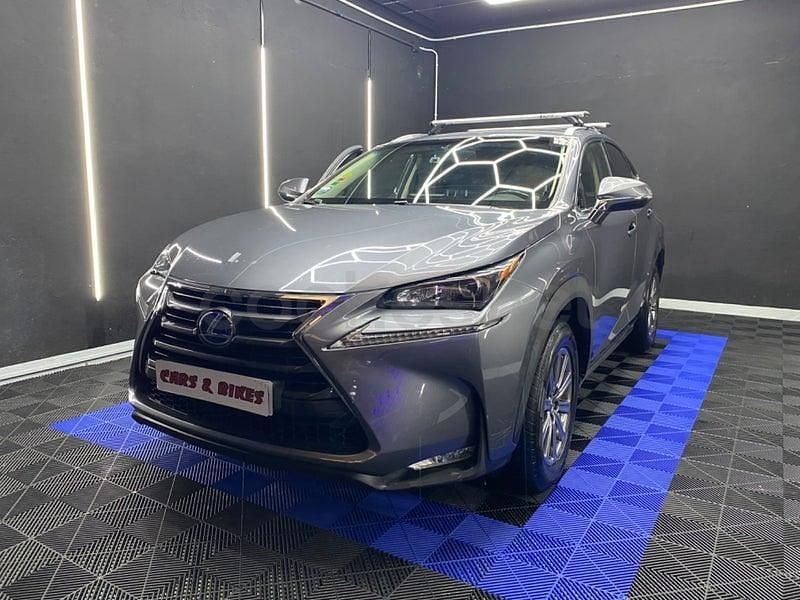 Usado Lexus NX300h 197 CV (144 kW) 2017 Gris / plata SUV