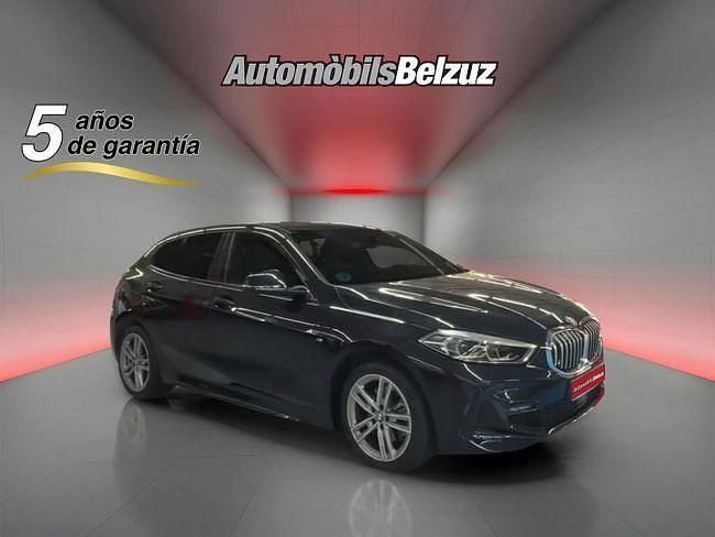 Usado BMW 118 Sport Line 150 CV (110 kW) 2024 Negro Utilitario