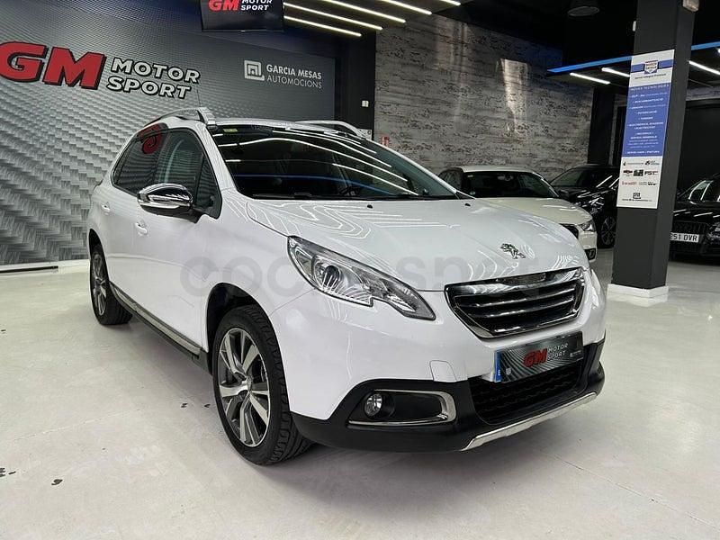 Usado Peugeot 2008 Allure 120 CV (88 kW) 2016 Blanco SUV