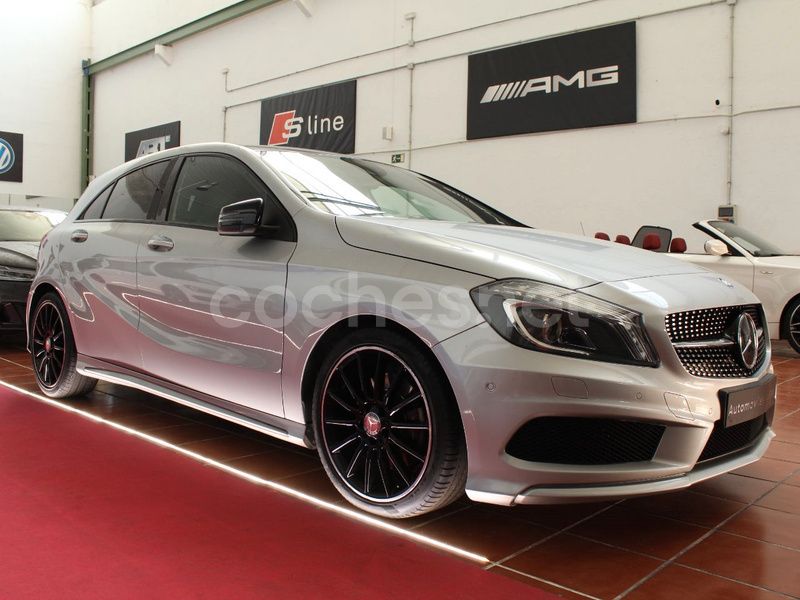 Gris / plata Usado 2015 Mercedes A220 AMG line Berlina | 19.990 € (Buen precio) - Imagen 1/4