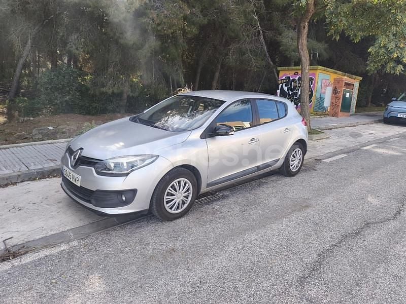 Gris / plata Usado 2014 Renault Mégane GT Line GT Berlina | 3999 € (Buen precio) - Imagen 1/4