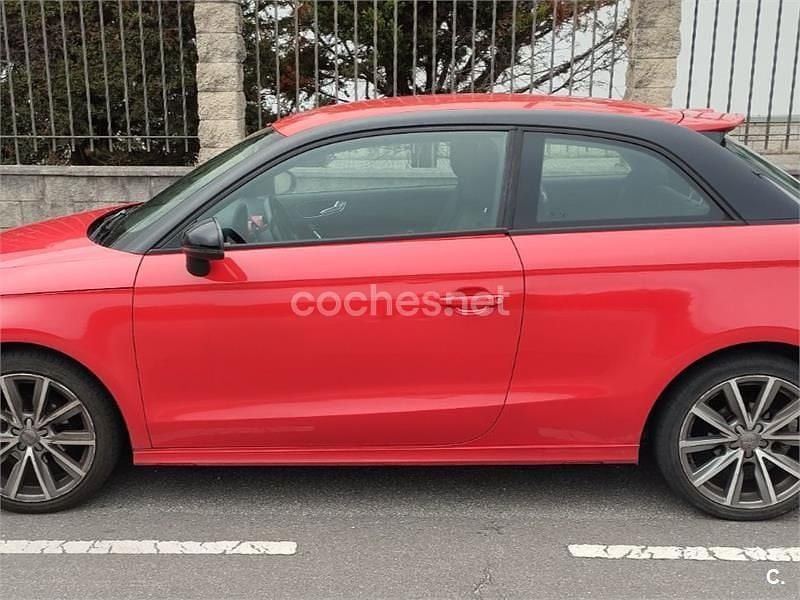 Rojo Usado 2013 Audi A1 Ambition Utilitario | 8000 € (Buen precio) - Imagen 1/4