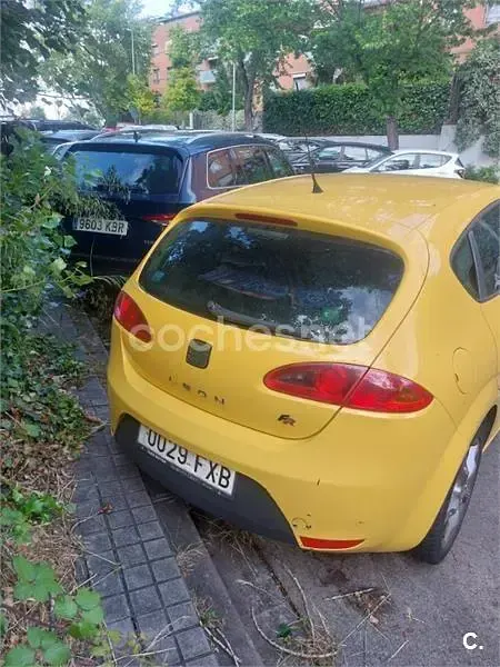 Usado Seat Leon FR 170 CV (125 kW) 2007 Amarillo Utilitario