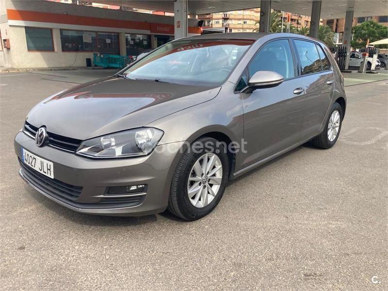Gris / plata Usado 2016 VW Golf VII Business Berlina | 10.000 € (Super precio) - Imagen 1/4