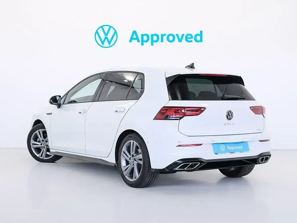 Usado VW Golf VIII R-line 150 CV (110 kW) 2024 Blanco