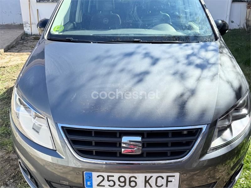 Usado Seat Alhambra Ecomotive 150 CV (110 kW) 2017 Gris / plata Monovolumen