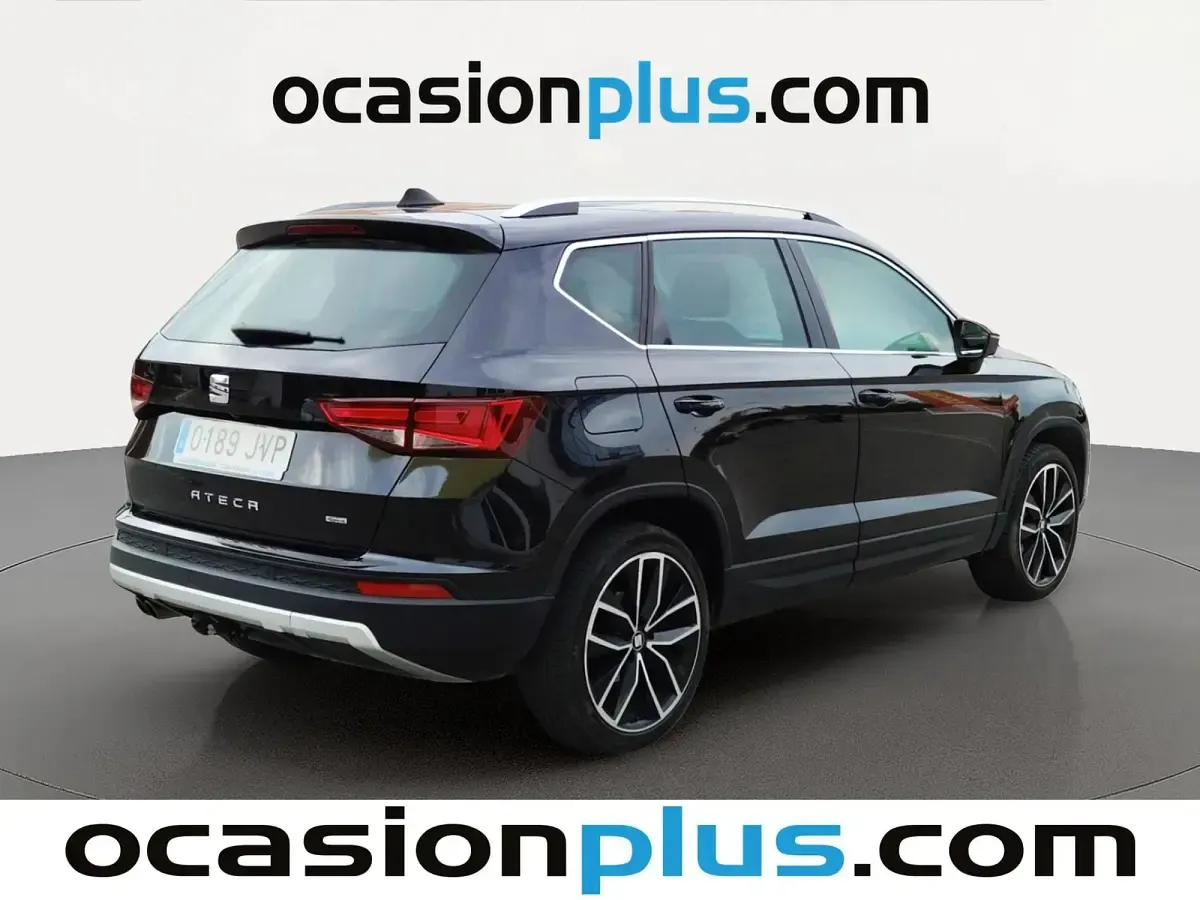 Usado Seat Ateca 4Drive 150 CV (110 kW) 2016 Negro SUV