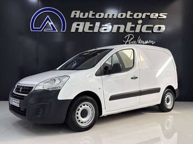 Blanco Usado 2018 Peugeot Partner Monovolumen | 8990 € (Buen precio) - Imagen 1/4