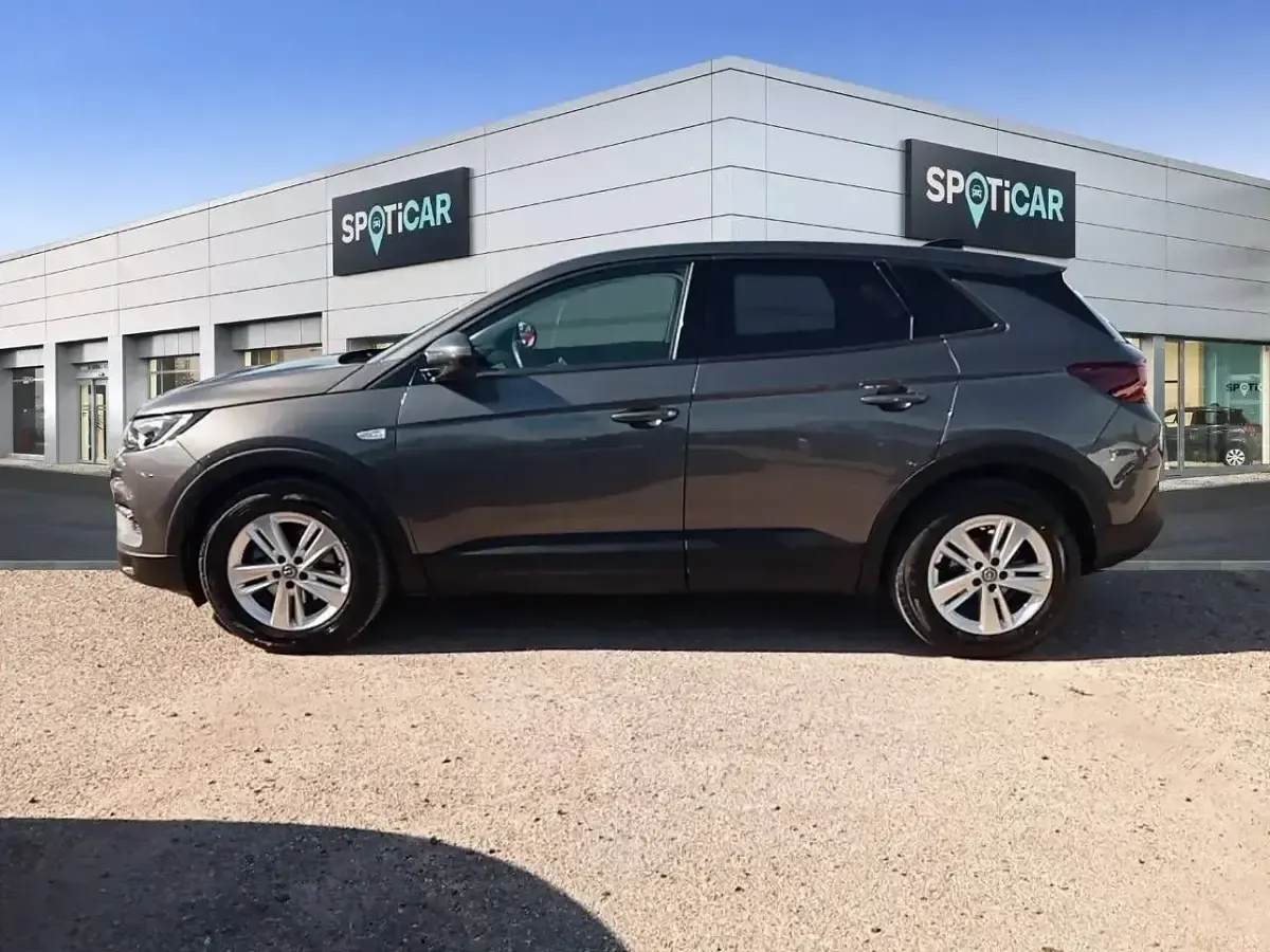 Usado Opel Grandland X Selective 130 CV (95 kW) 2019 Gris SUV