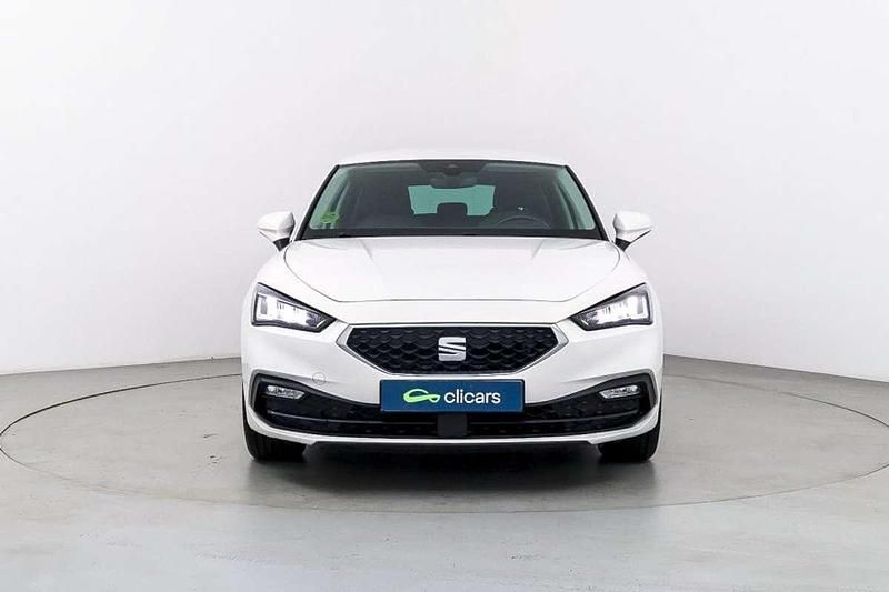 Usado Seat Leon Style 116 CV (85 kW) 2022 Blanco Utilitario