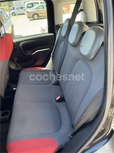 Usado Fiat Panda Easy 69 CV (50 kW) 2016 Negro Utilitario