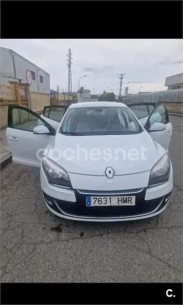 Usado Renault Mégane Dynamique 115 CV (84 kW) 2012 Blanco Berlina