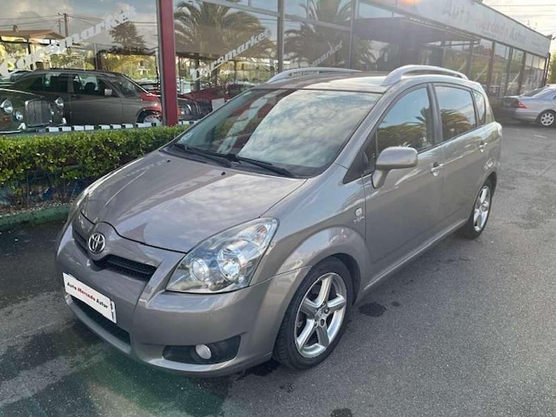 Gris / plata Usado 2007 Toyota Corolla Verso Sport Monovolumen | 7990 € (Un poco caro) - Imagen 1/4