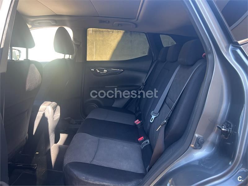 Usado Nissan Qashqai N-Connecta 130 CV (95 kW) 2014 Gris / plata SUV