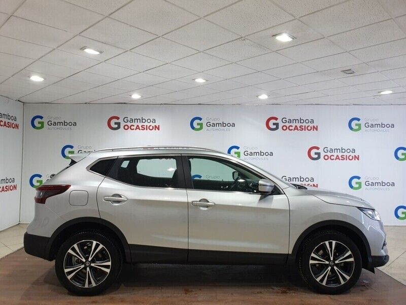 Usado Nissan Qashqai Style Edition 140 CV (102 kW) 2021 Gris SUV