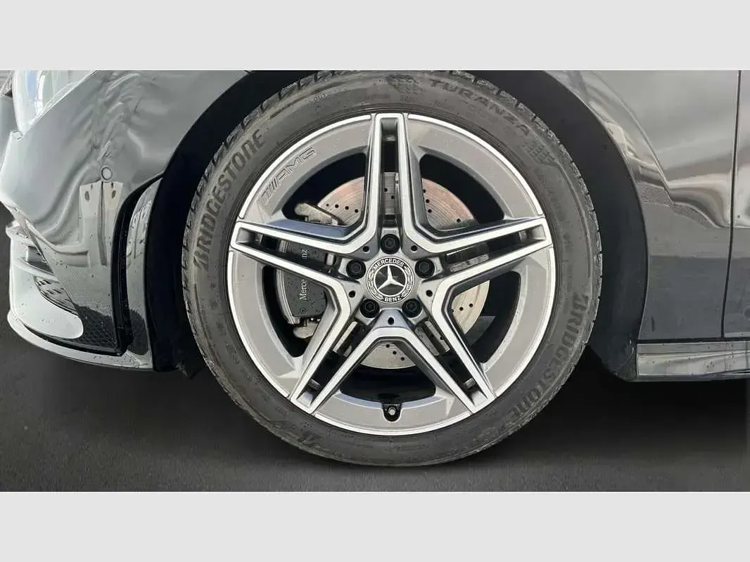 Usado Mercedes CLA200 163 HP (119 kW) 2020 Preto Sedan