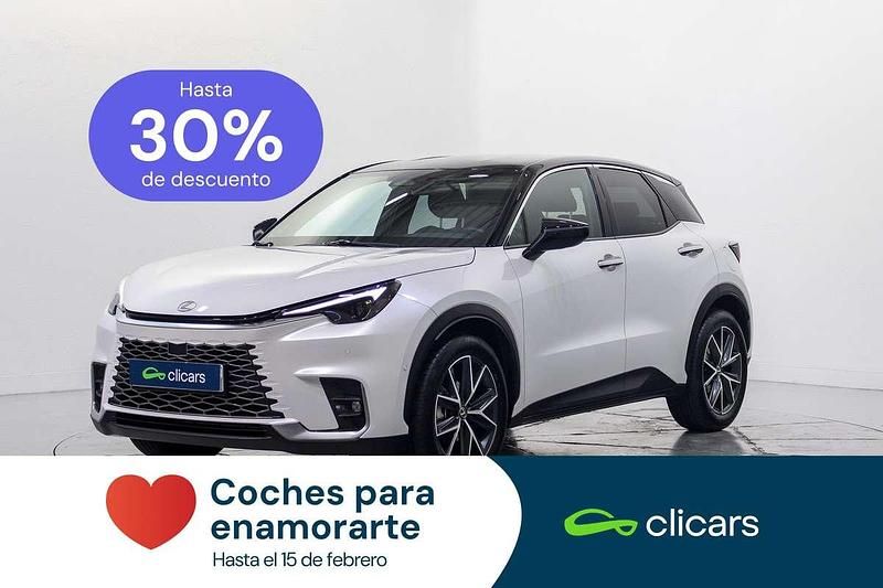 Usado Lexus LBX 91 CV (66 kW) 2025 Blanco SUV