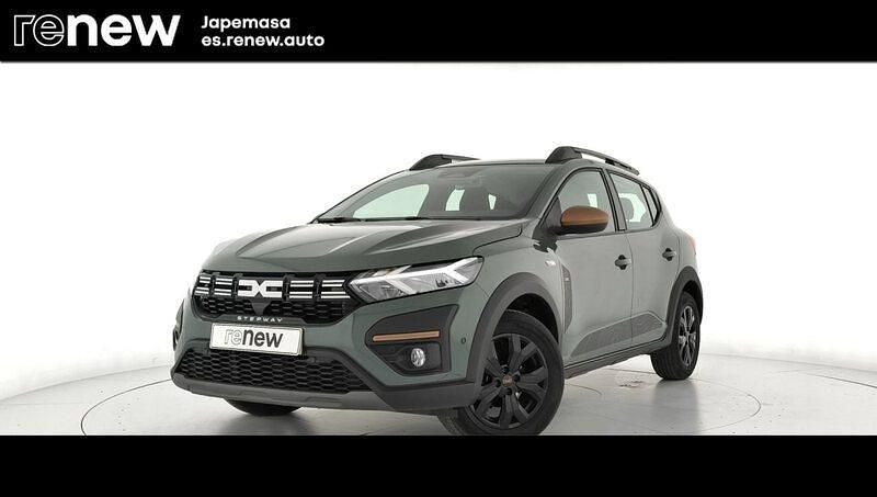 Usado Dacia Sandero Extreme 100 CV (73 kW) 2025 Verde Berlina