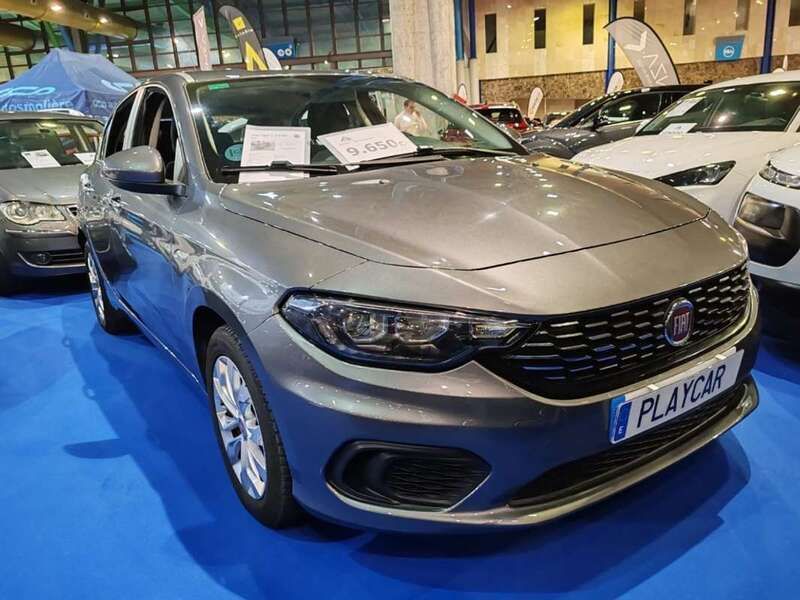 Gris Usado 2016 Fiat Tipo Lounge Utilitario | 9350 € (Precio justo) - Imagen 1/4
