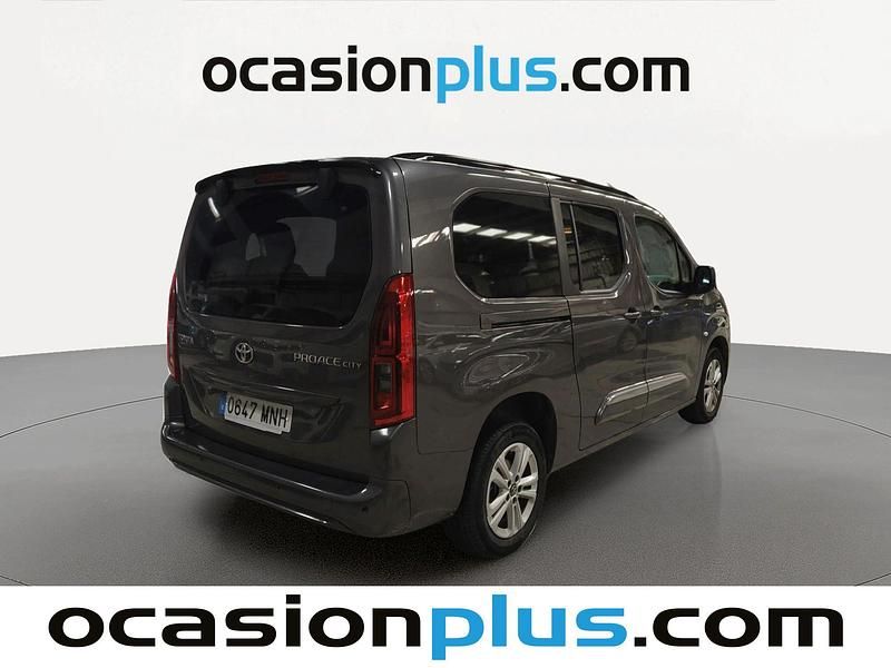 Usado Toyota Proace Verso Active 131 CV (96 kW) 2024 Gris Familiar