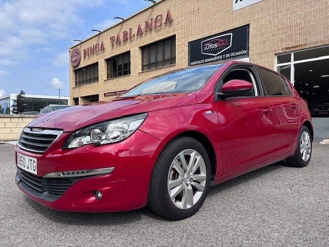 Violeta Usado 2007 Peugeot 308 Access Berlina | 11.900 € - Imagen 1/4
