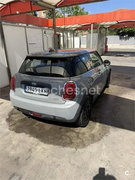 Usado Mini ONE 102 CV (75 kW) 2020 Gris / plata Utilitario