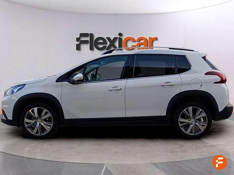 Usado Peugeot 2008 Allure 99 CV (72 kW) 2019 Blanco SUV