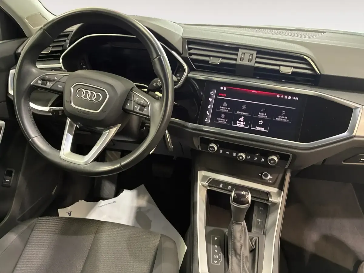 Usado Audi Q3 Advanced Plus 150 CV (110 kW) 2023 Gris/plata SUV