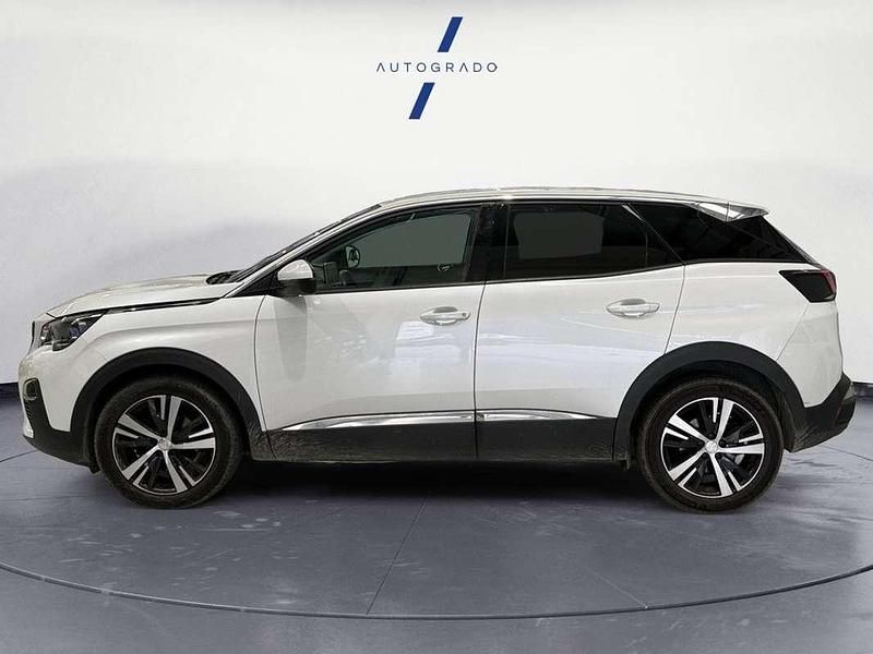 Usado Peugeot 3008 Allure 130 CV (95 kW) 2019 Blanco SUV
