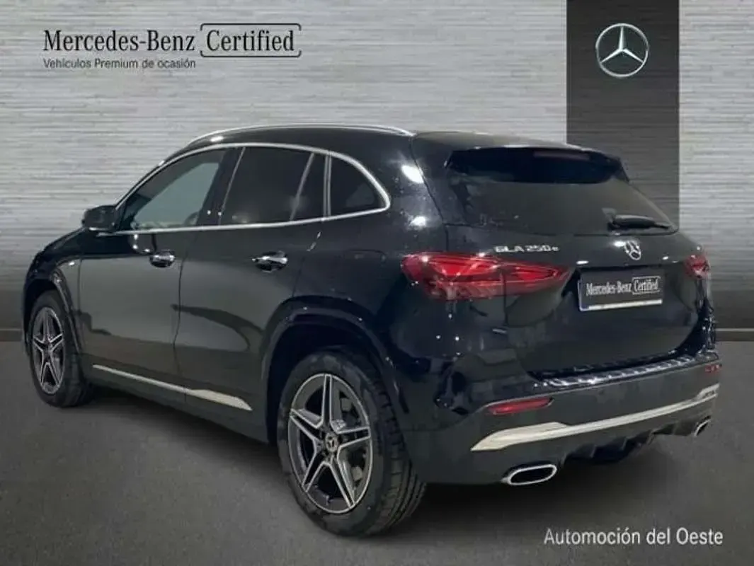 Usado Mercedes GLA250 218 CV (160 kW) 2025 Negro SUV