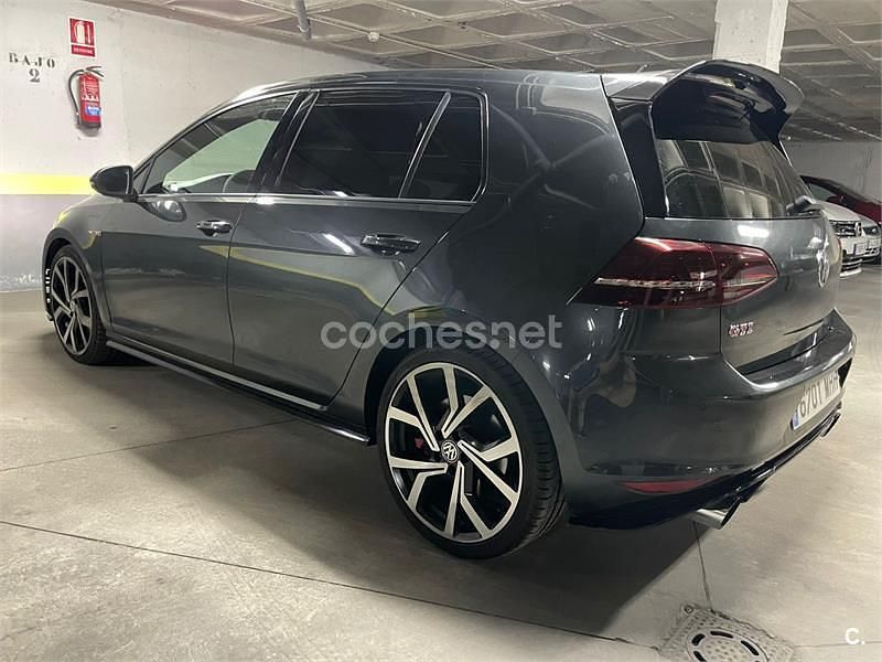 Usado VW Golf VII GTI Clubsport 265 CV (194 kW) 2017 Gris / plata Berlina