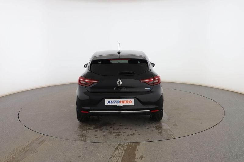 Usado Renault Clio V Zen 140 CV (102 kW) 2022 Negro Utilitario