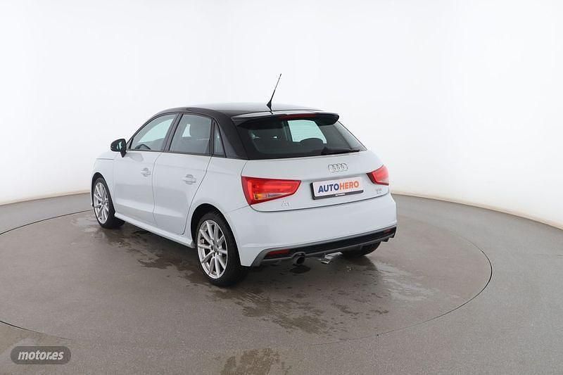 Usado Audi A1 Attraction 95 CV (69 kW) 2017 Blanco Utilitario