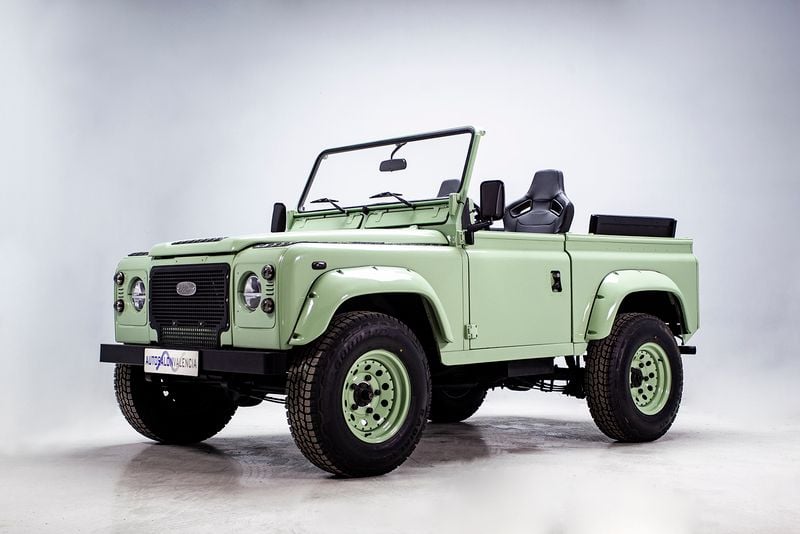 Usado Land Rover Defender 112 CV (82 kW) 1988 Verde SUV