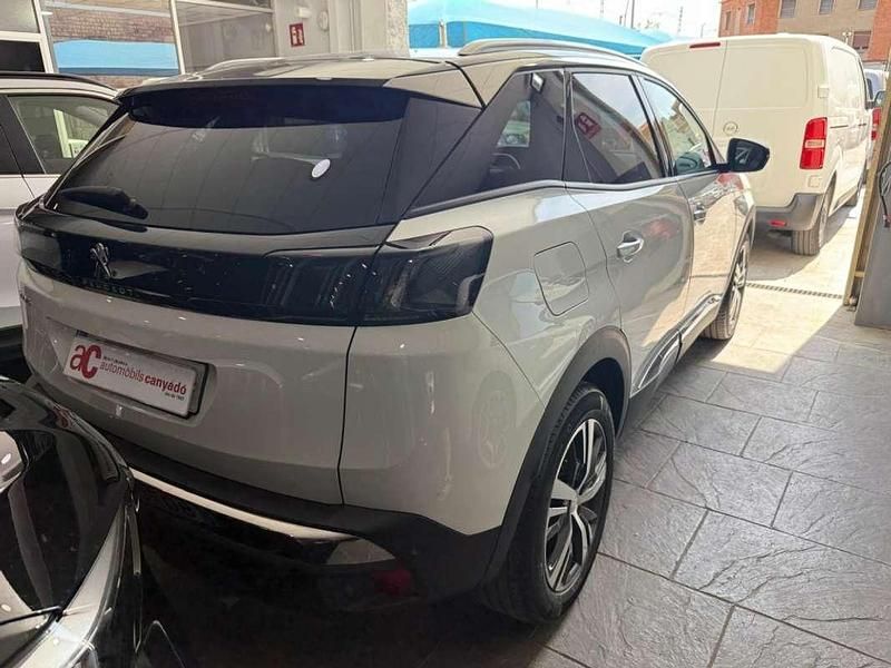 Usado Peugeot 3008 Allure 131 CV (96 kW) 2021 Blanco SUV