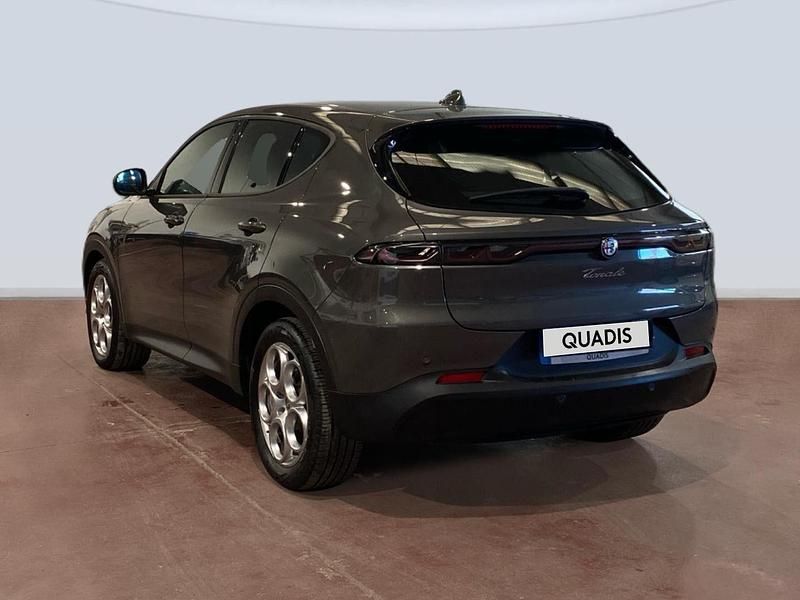 Usado Alfa Romeo Tonale Sprint 131 CV (96 kW) 2023 Gris SUV