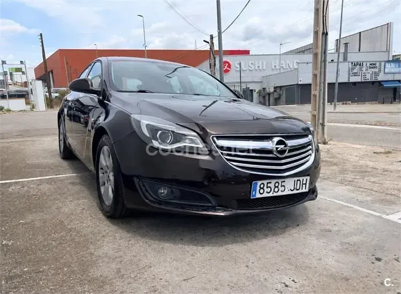 Usado Opel Insignia Business 140 CV (102 kW) 2015 Marrón Berlina