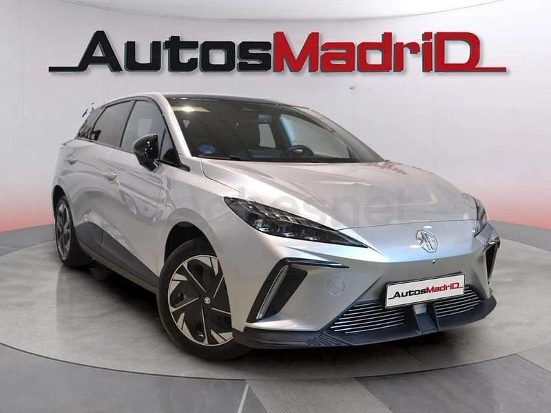 Usado MG MG4 EV Luxury 2023 Eléctrico Utilitario