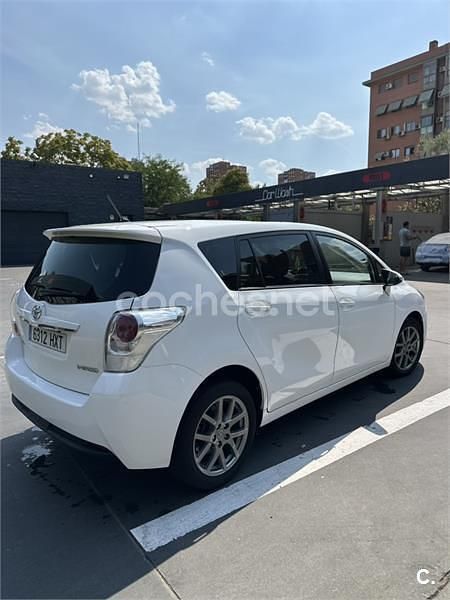 Blanco Usado 2014 Toyota Verso Comfort Monovolumen | 11.000 € (Precio justo) - Imagen 1/3