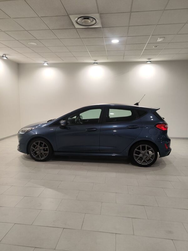 Usado Ford Fiesta ST-Line 125 CV (91 kW) 2023 Gris Utilitario