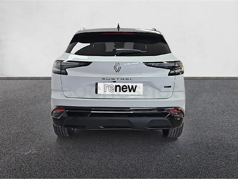 Usado Renault Austral Techno 200 CV (147 kW) 2025 Blanco SUV