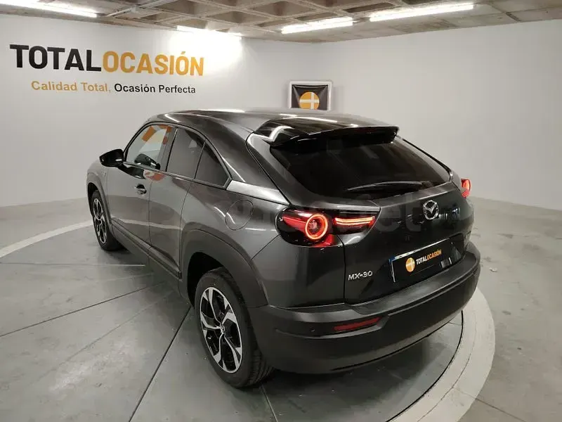 Usado Mazda MX30 Ad'Vantage 170 CV (125 kW) 2023 Gris / plata SUV