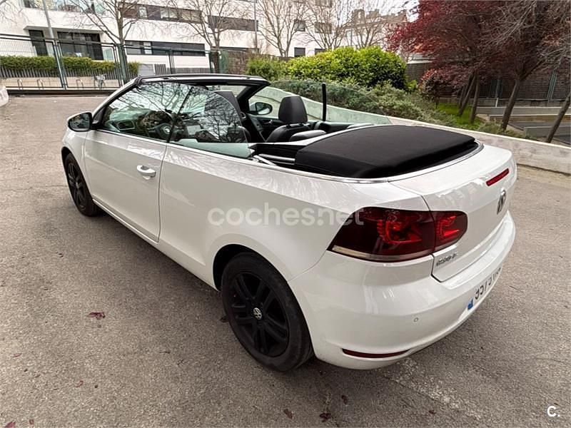 Usado VW Golf Cabriolet 105 CV (77 kW) 2012 Blanco Descapotable