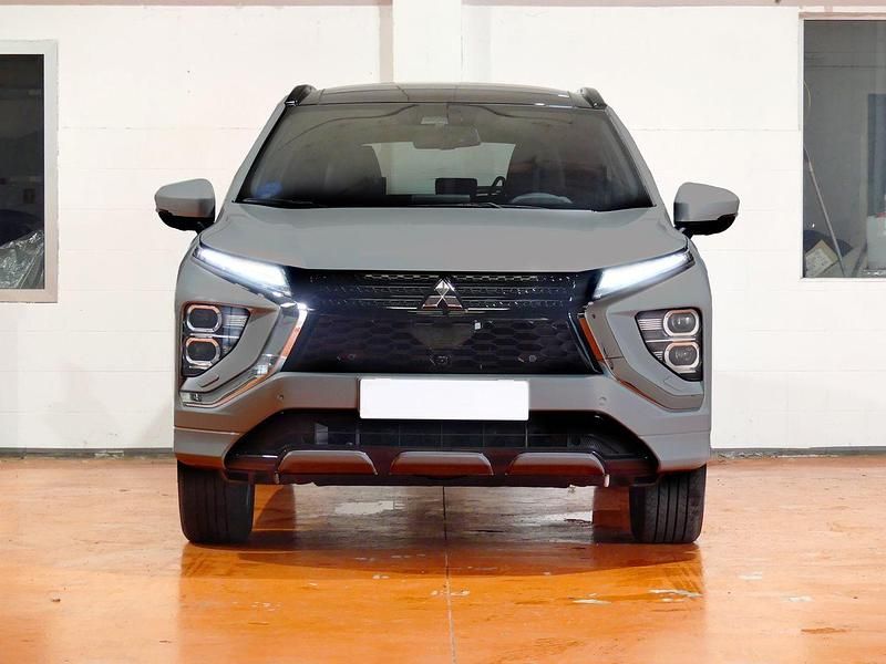 Usado Mitsubishi Eclipse Cross 188 CV (138 kW) 2024 Gris SUV