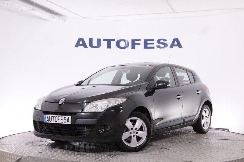 Negro Usado 2009 Renault Mégane III Authentique | 5950 € (Precio justo) - Imagen 1/4