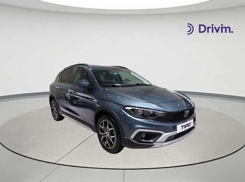 Nuevo Fiat Tipo Cross 99 CV (72 kW) 2025 Azul Utilitario