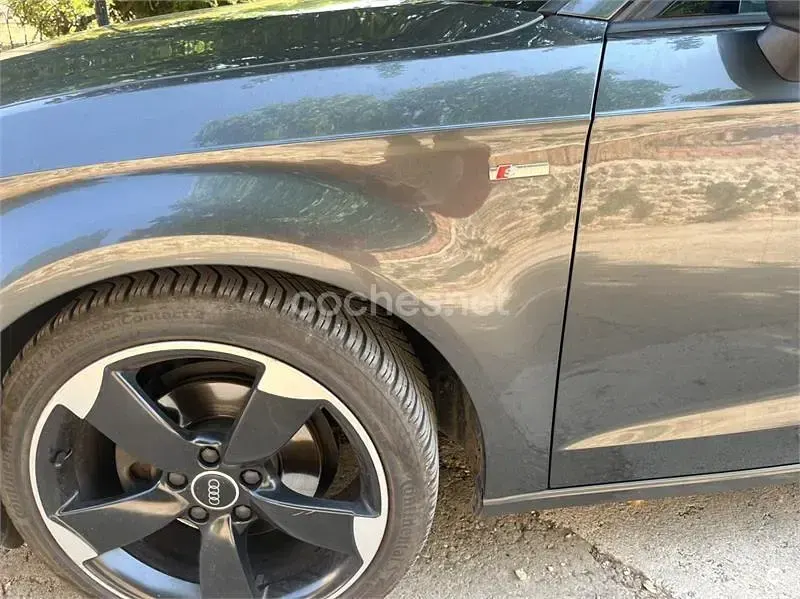 Usado Audi A3 S-Line 150 CV (110 kW) 2017 Gris / plata Berlina