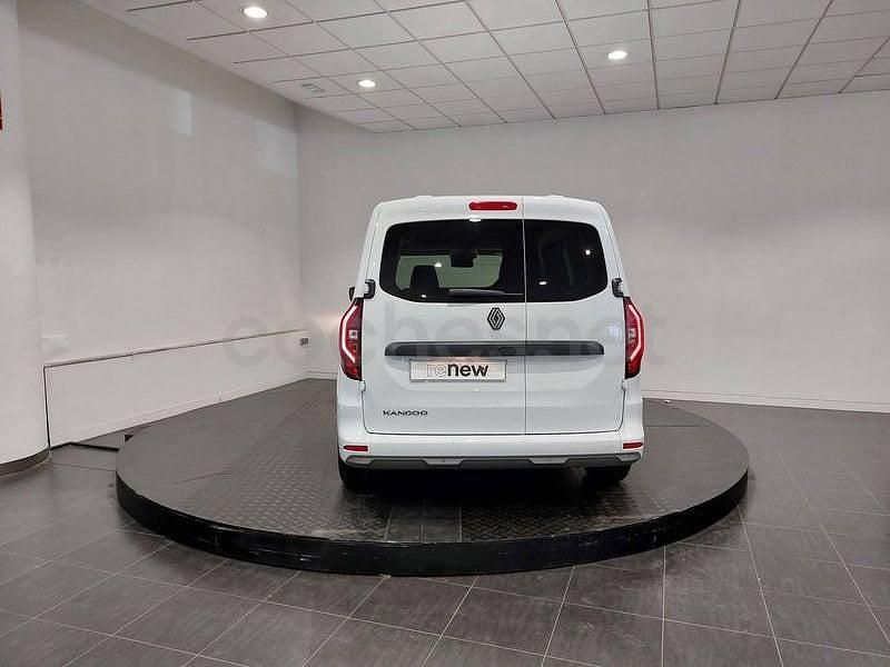 Usado Renault Kangoo 95 CV (69 kW) 2025 Blanco Monovolumen